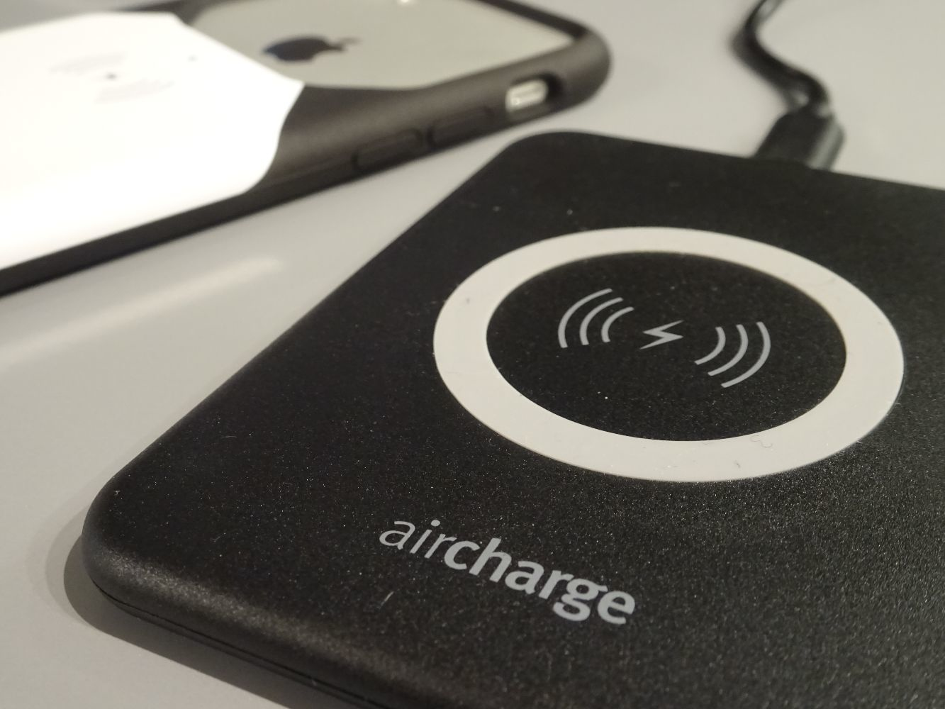 Aircharge AIR0224 mobile device charger Smartphone Black AC Indoor