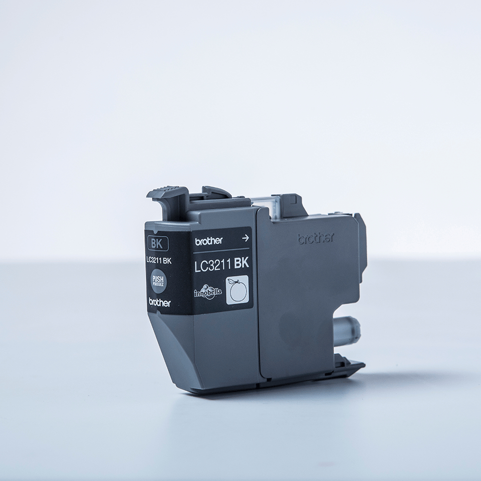 d0a5dc6fe98c60531e096efe419bf5282fb2a78b Brother LC-3211BK Ink cartridge black, 200 pages ISO/IEC 19752 for Brother DCP-J 772